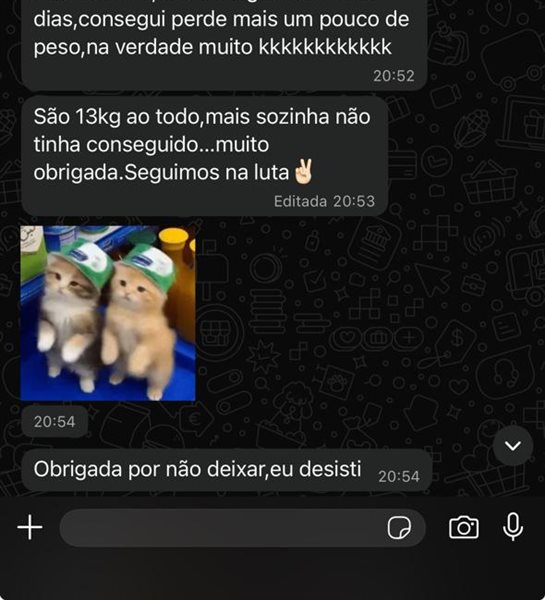 Depoimento real de paciente via WhatsApp relatando perda de 13kg